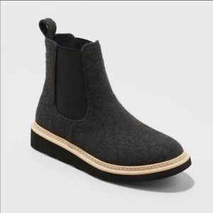 Universal Thread wool Chelsea boot size 7 1/2